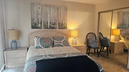 SKI IN - SKI OUT@ SEVEN SPRINGS FRESH TRACKS! AUTUMN FEST GETAWAY! TOP MOUNTAIN