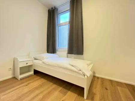 (AM1056) Modern fitter's apartment