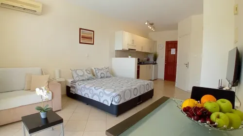 Kato Paphos Suites -Studio Apartment with Pool view, Wi-Fi & a/c. Great Location