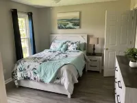 Charming 2-bedroom house in welcoming High Point with WiFi, AC