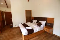 Tealawn Pool Villa , Munnar