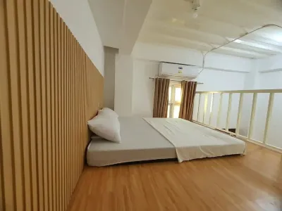 Happy Loft - Unit B9 Hotels near Notre Dame De Vie Chapel