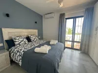 Casa Sunrisa everything new Villa with sea & mountain views