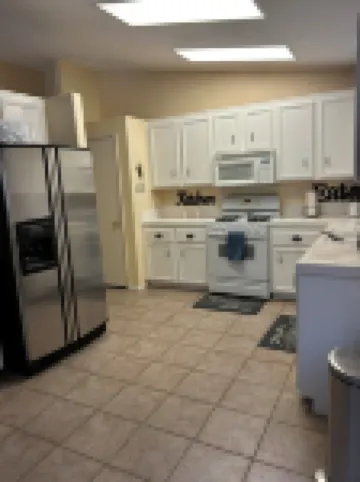 Walking distance to Stagecoach and Coachella Valley Music Festival.