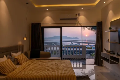 3 BHK Private villa with pool, WiFi, AC and Kitchen & Car Parking Hotel a Solim