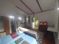 Cozy Chalet Surrounded by Nature in a Gated Community (101) Hotels in Cotia