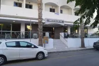 Imperial Hotel Отели в г. 