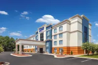 Holiday Inn Express Fayetteville - Fort Bragg Hotel a Pearces Mill