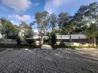 Cozy Chalet Surrounded by Nature in a Gated Community (101)