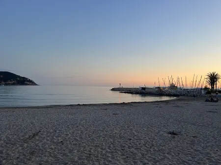 Charmante Maison 100 m de la Plage