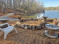 Cozy 2-bedroom home on Lake Secession! Hotels in Lake Secession