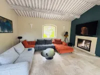 Mas les murmures Hotels in Les Baux-de-Provence