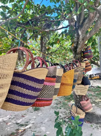 Superb house with idyllic views - 5min from the beach - close to bars & rest