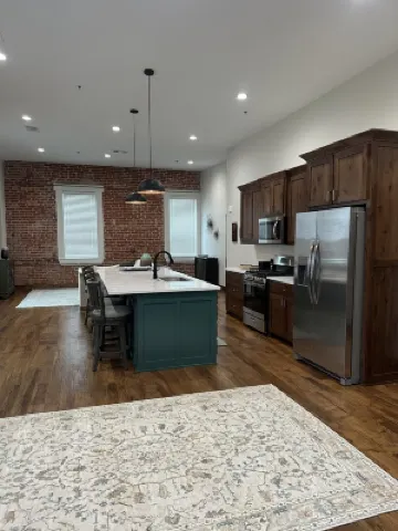 Cozy 2-bedroom apartment in Aubrey with WiFi, AC
