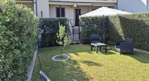 VACATION HOMES SUN & BEACH - LEMONS APARTMENT Hotels in Capo d'Orlando