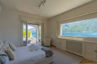 Villa Bianca - Front Lake Pool by Rent All Como - Homestays