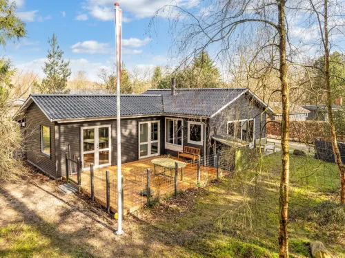 "Milan" - 250m to the Fjord Hotels in Thyholm