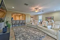 Bright Bayfront Home < 2 Mi to Hernando Beach! - 3-Star