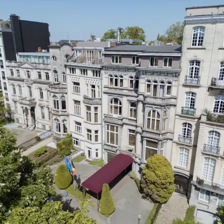 Best Western Plus Park Hotel Brussels Отели рядом с достопримечательностью «Музей Автомир»