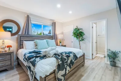 M2-Bungalow Home Quiet & safe 3bedroom 2 bath Foot of the mountain Kingbed! 레크리에이션 공원 주변 호텔