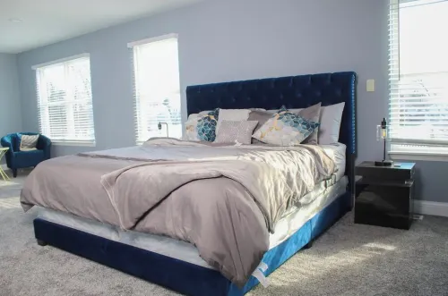 Modern Home in Trendy Neighborhood 40 from Downtown Chicago