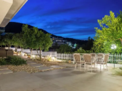 Arancia Elegant Rooms and Suites Hotels in Tolo