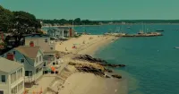 PRIVATE BEACH: BEACHFRONTS & BALCONIES @ NIANTIC W/ 6 QUEENS - 5-Star