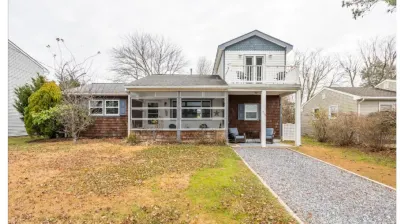 The Seapointe HouseSPRING SPECIAL! March & April. DISCOVER CAPE MAY. Hotels near Cape May Lighthouse