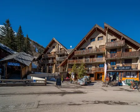 Apartment in France with Stunning Mountain Views Hotels in Allos