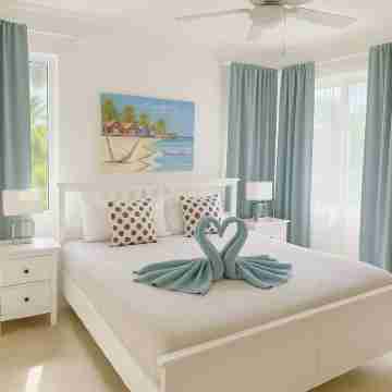 Ocean View Paradise "Playa Turquesa" 3 Br, Free Private Beach, Pools, WiFi Rooms