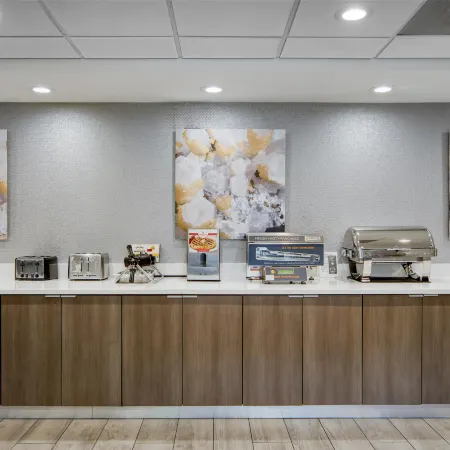 SureStay Plus Hotel by Best Western Chicago Lombard