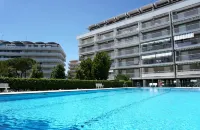 Welcoming Flat with Pool View Balcony - Pools