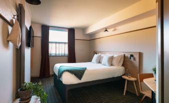 CBH The Highwayman Hotel