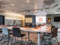 Ibis Compiègne - ที่มีที่จอดรถ