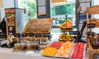 Hilton Garden Inn Tbilisi Riverview - Breakfast