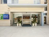 Holiday Inn Express 馬德里 - 裡瓦斯 拉斯苏埃尔特斯附近的飯店