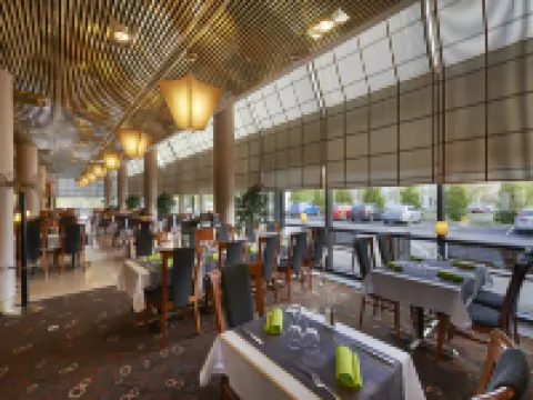 Holiday Inn HELSINKI - VANTAA AIRPORT by IHG Hotel di Helsinki