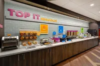Tru by Hilton Denver, PA - breakfast
