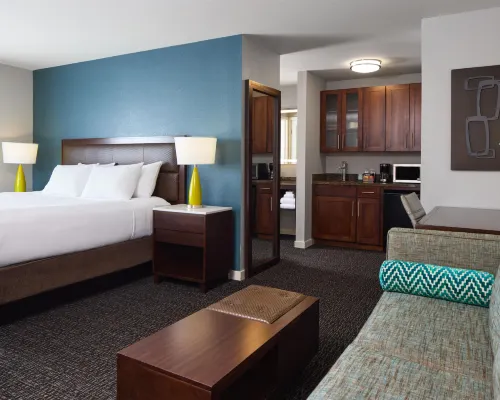 Hyatt House Seattle/Redmond فنادق في ريدموند