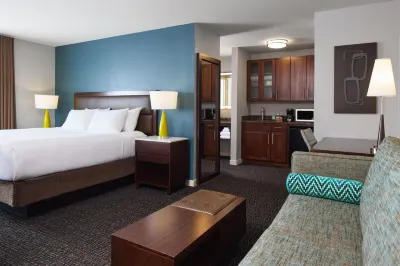 Hyatt House Seattle/Redmond キングのホテル