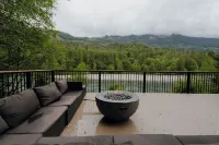 Riverside Retreat - Skagit River with hot tub+fire pit+views Hotel a Skagit County