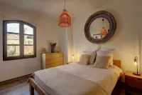 Bright apartment in historic building for a getaway