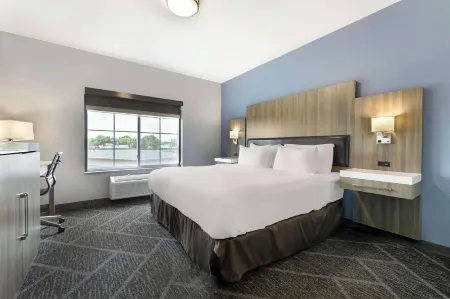 Wyndham Garden Appleton Отели в г. Аутагейми
