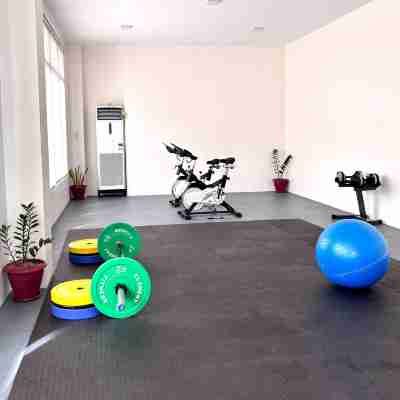 Entire Apartment with Pool, Gym, and Playground Near Panglao, Bohol Fitness & Recreational Facilities