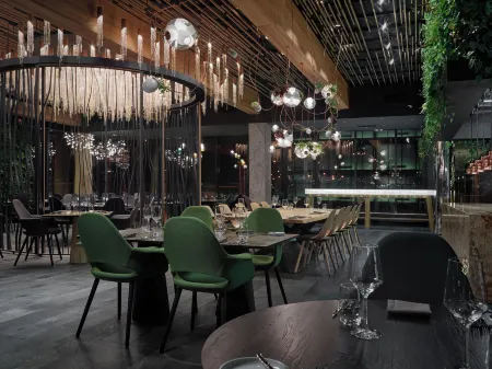 Theatre Hotel Отели в г. Оломоуц