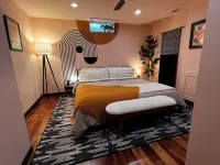 Hot Tub with a View, Private Modern Garden Level Apartment, Conservancy Access