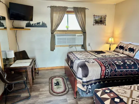 The Lodge at Ute Lake AKA Yucca Motel and Cabins, Logan, NM