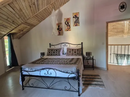 Villa Bord de mer Avec Piscine Privée Отели в г. Сали