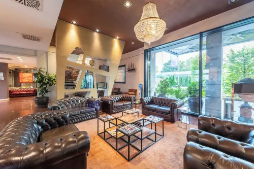 Neo Hotel Featured Photos