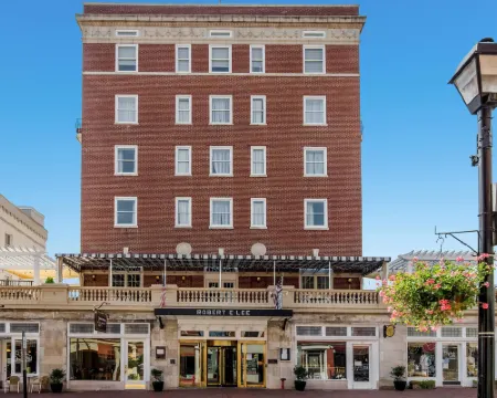 The Gin Hotel, Ascend Hotel Collection Hotels in Lexington